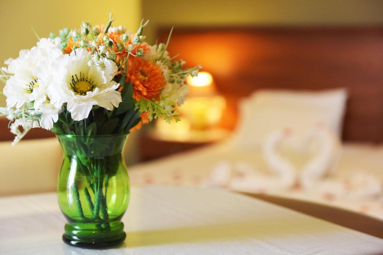 Esmeralda Hotel Kremasztí Kültér fotó