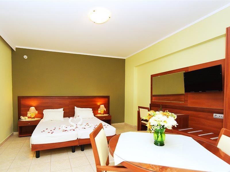 Esmeralda Hotel Kremasztí Kültér fotó