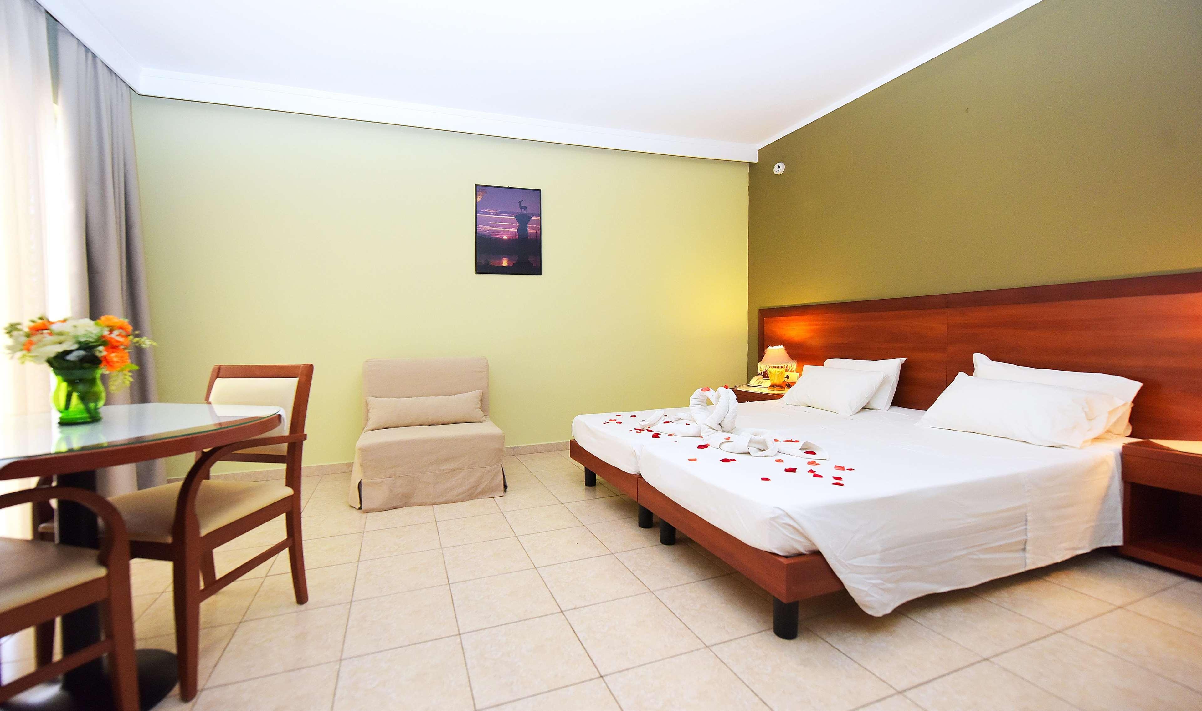 Esmeralda Hotel Kremasztí Kültér fotó